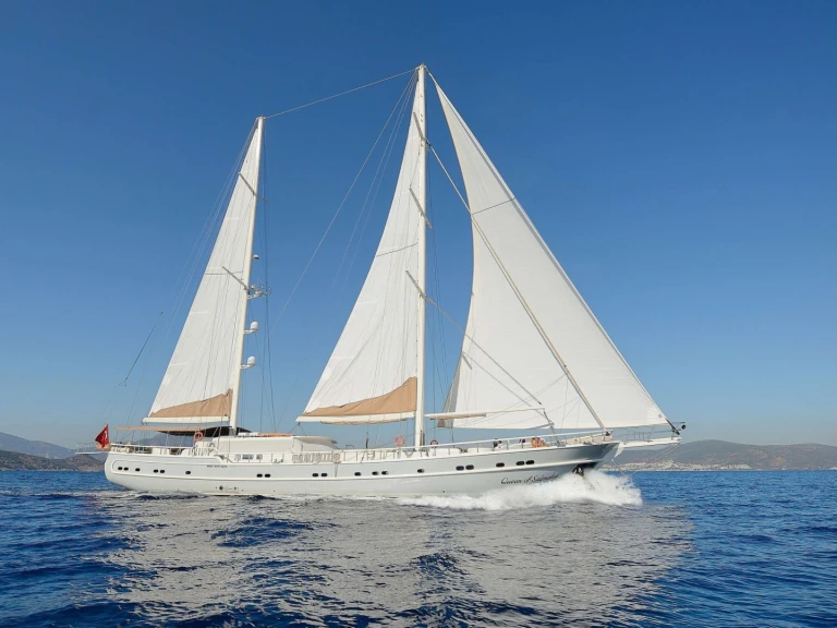 Noleggiare una Custom QUEEN OF SALMAKIS a Turchia