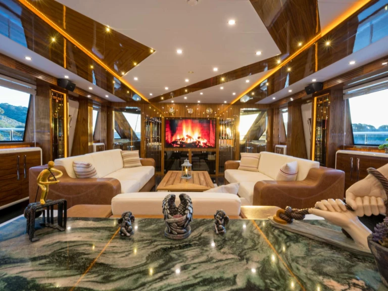 Noleggio Yacht di lusso con o senza skipper Custom a Grecia