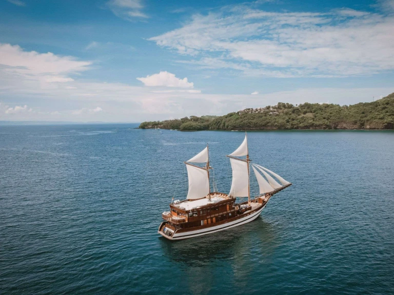 Noleggio Yacht di lusso  con patente nautica