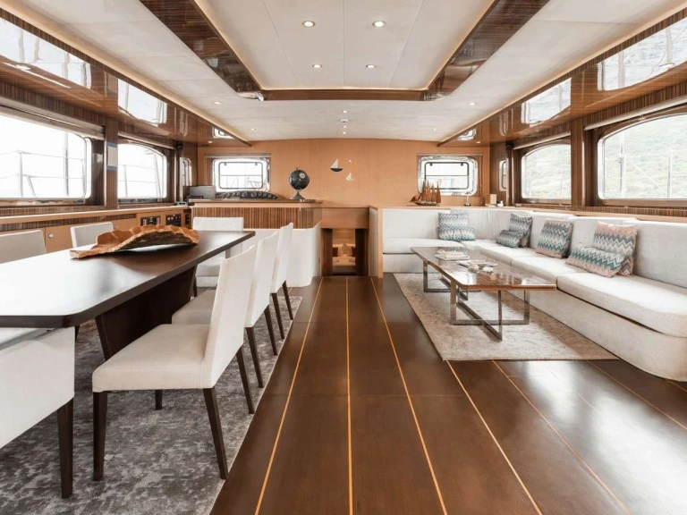 Noleggio Yacht di lusso ADA Yachts con patente nautica