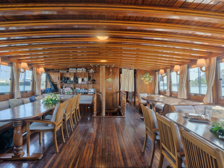 Noleggio Yacht di lusso con o senza skipper Custom Gulet-Motor Sailor a Il Pireo