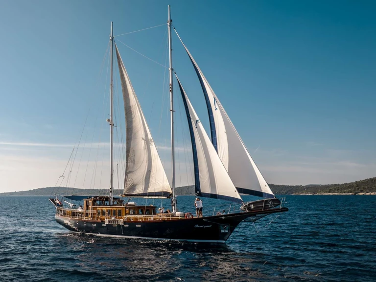 Noleggiare una Custom Smart Spirit a Trogir