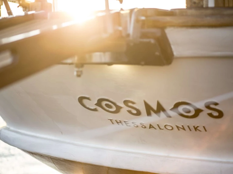 Noleggio Yacht di lusso Custom con patente nautica