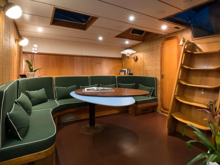 Noleggio Yacht di lusso  con patente nautica
