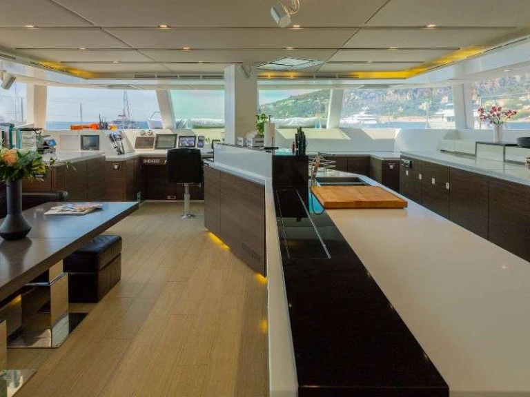 Noleggio Yacht di lusso Sunreef con patente nautica
