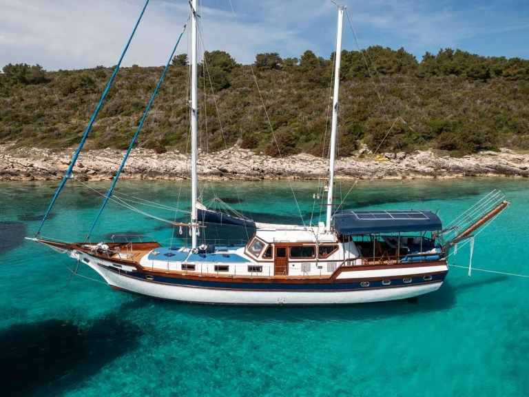 Noleggio a Spalato – Custom Hera su SamBoat