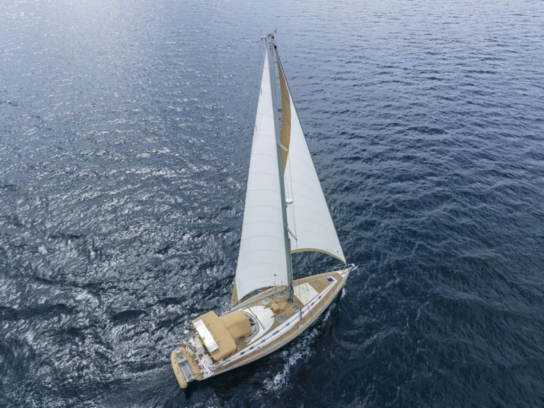 Yacht di lusso a noleggio a Atene al miglior prezzo