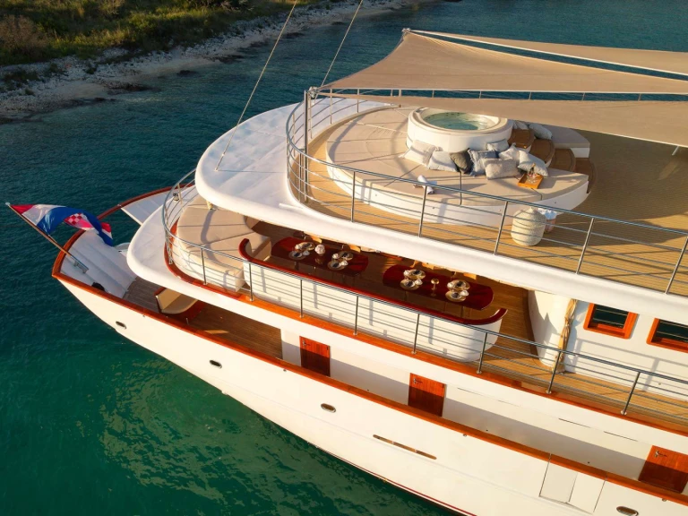 Noleggio a Spalato – Custom Bellezza su SamBoat