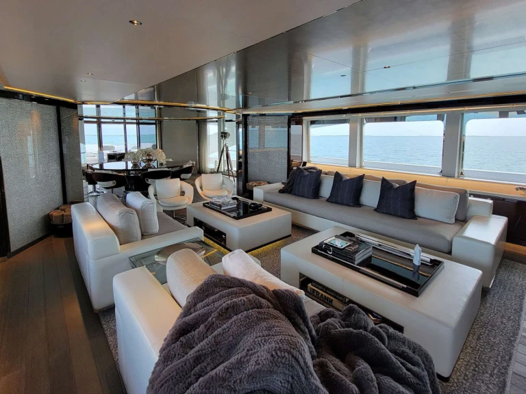 Noleggio a Nassau – Heesen KNIGHT su SamBoat