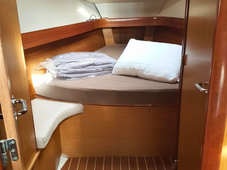 Noleggio a Álimos – Jeanneau Sun Odyssey 42i su SamBoat