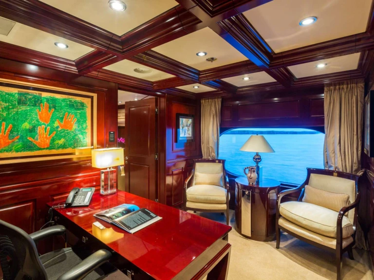 Noleggio Yacht di lusso Christensen con patente nautica