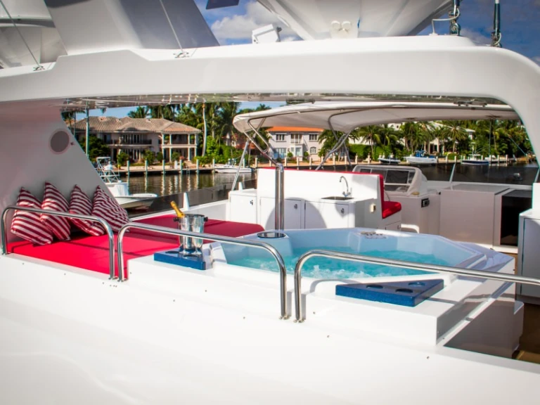 Yacht di lusso a noleggio a Bahamas al miglior prezzo