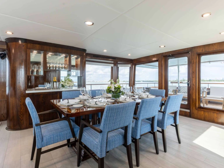 Yacht di lusso a noleggio a Bahamas al miglior prezzo