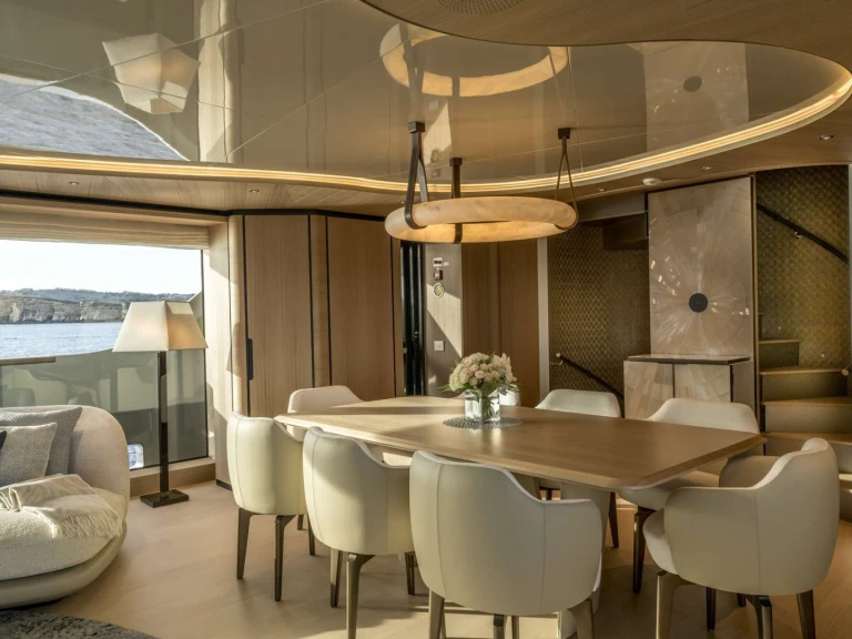 Noleggio Yacht di lusso San Lorenzo con patente nautica