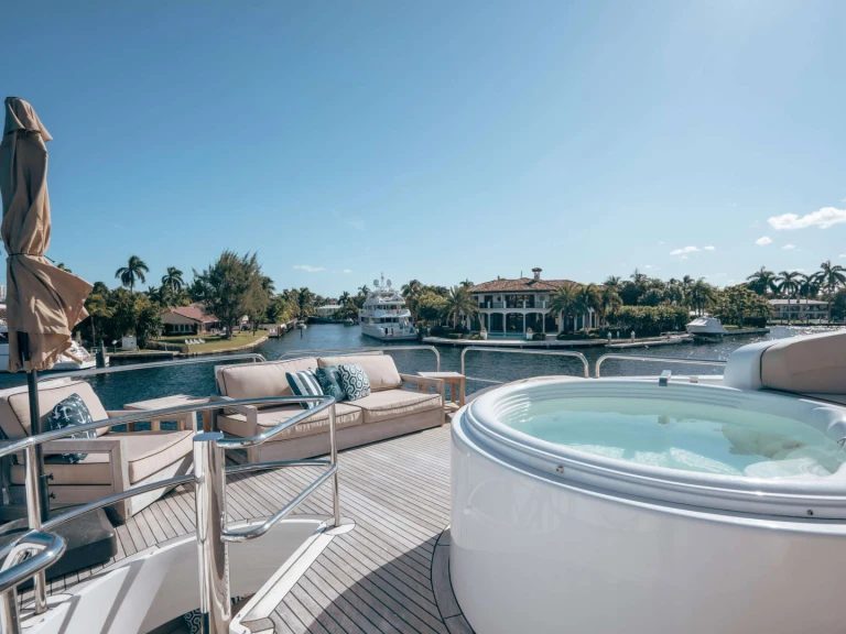 Yacht di lusso a noleggio a Fort Lauderdale al miglior prezzo