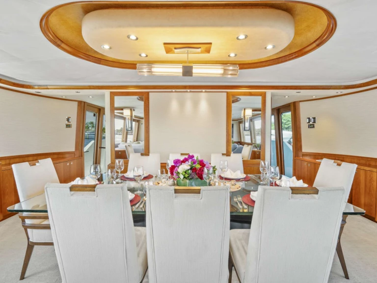 Noleggiare una Westport SLEEPOVER a Fort Lauderdale
