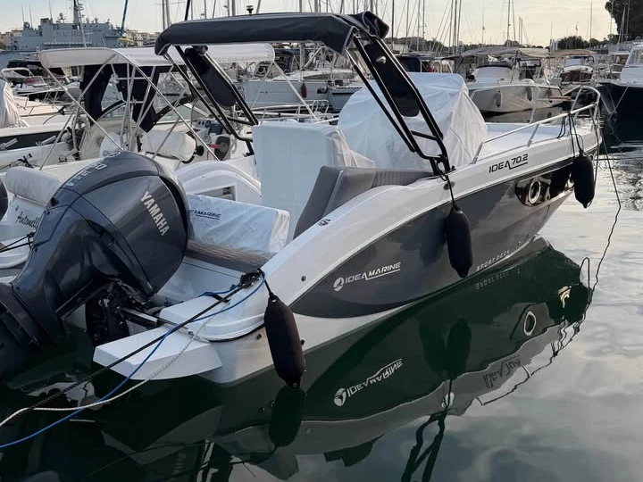 Noleggio Barca a motore con o senza skipper Idea Marine a Brindisi Port