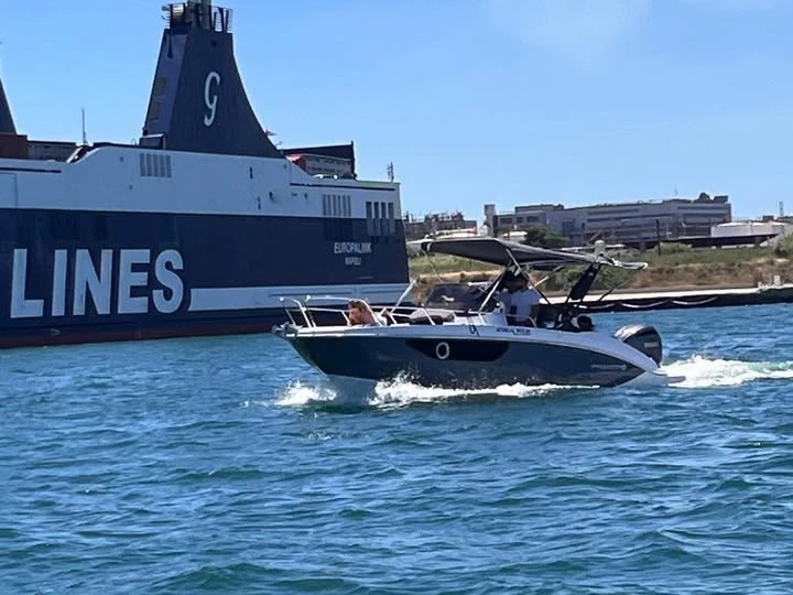 Noleggiare una Idea Marine Idea 70.2 a Brindisi Port