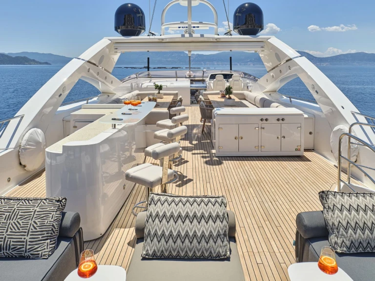 Noleggiare una Sunseeker BLADE I a Atene