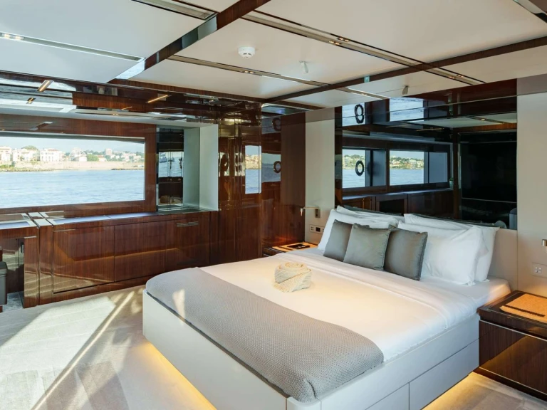 Noleggio Yacht di lusso a Antibes – Riva BELLA DONNA