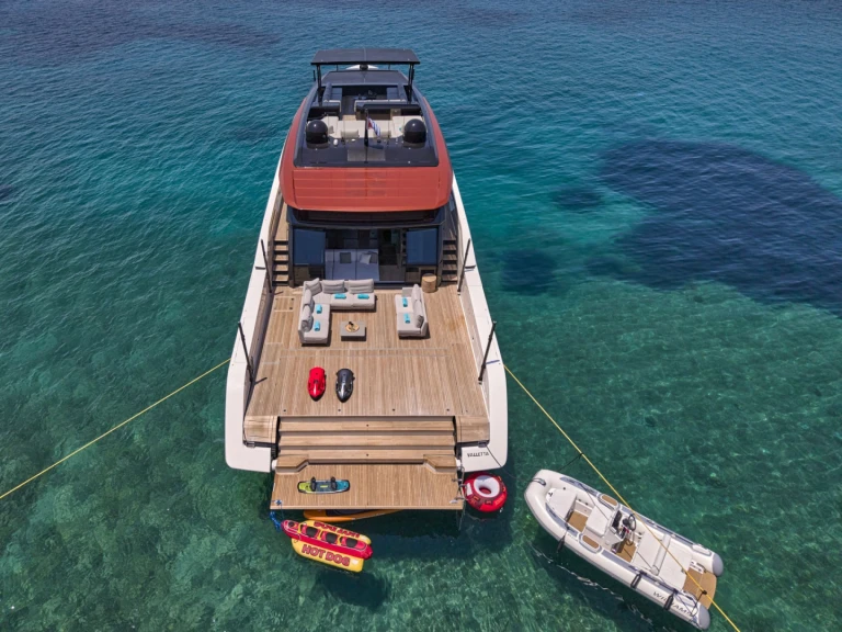 Noleggio Yacht di lusso San Lorenzo con patente nautica