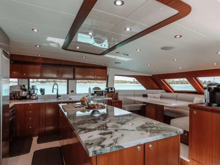 Noleggio Yacht di lusso  con patente nautica