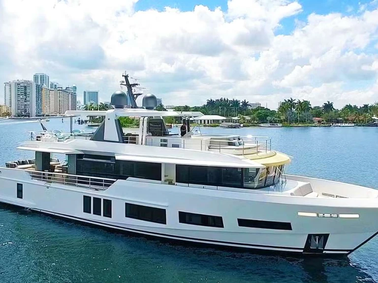 Yacht di lusso a noleggio a Isole Vergini Britanniche al miglior prezzo