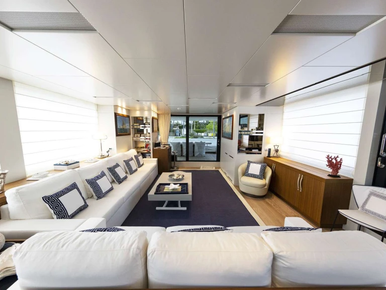 Yacht di lusso a noleggio a La Spezia al miglior prezzo