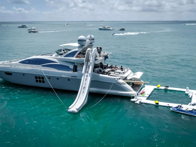 Noleggio Yacht di lusso a Miami – Azimut Scarlet