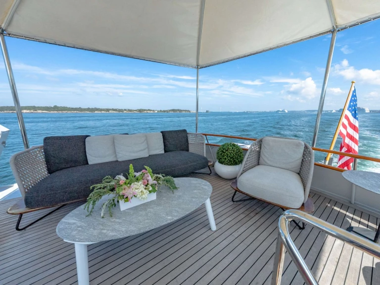 Noleggio Yacht di lusso Burger con patente nautica