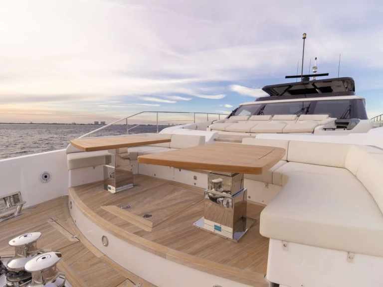 Noleggio Yacht di lusso a Nassau – Ferretti KARMA
