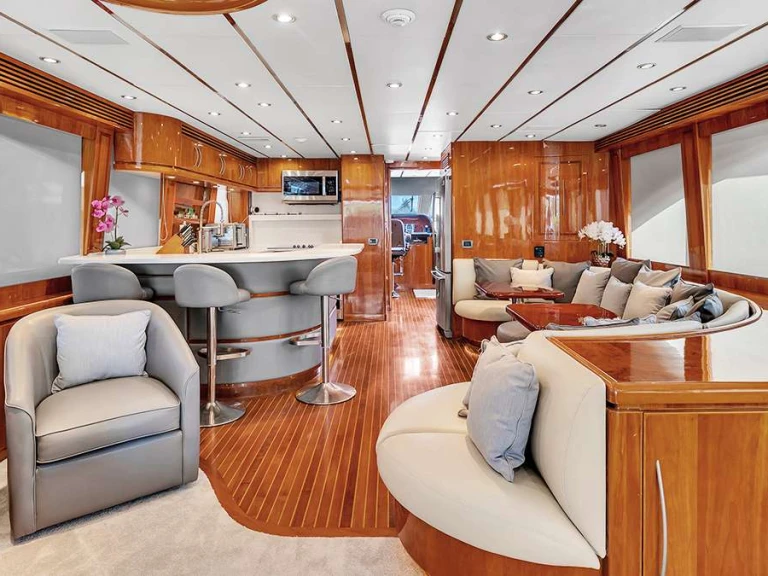 Noleggio Yacht di lusso Hargrave con patente nautica