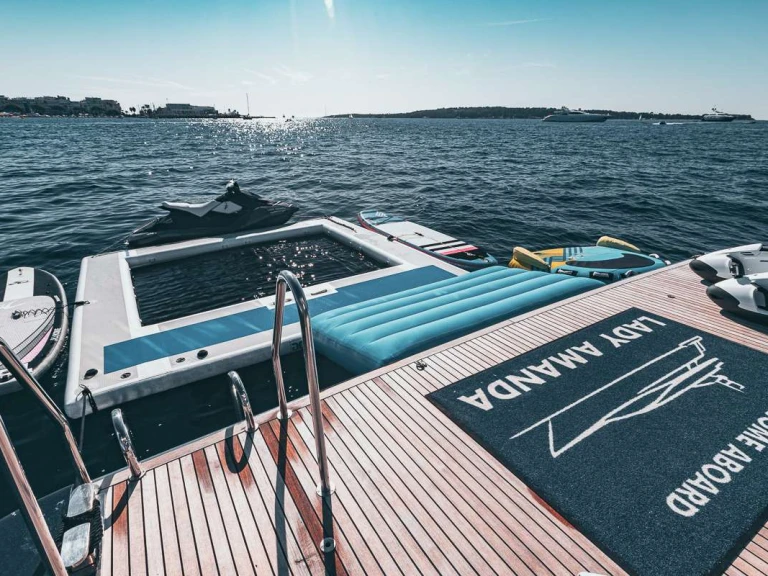 Noleggio a Roma – Couach Lady Amanda su SamBoat