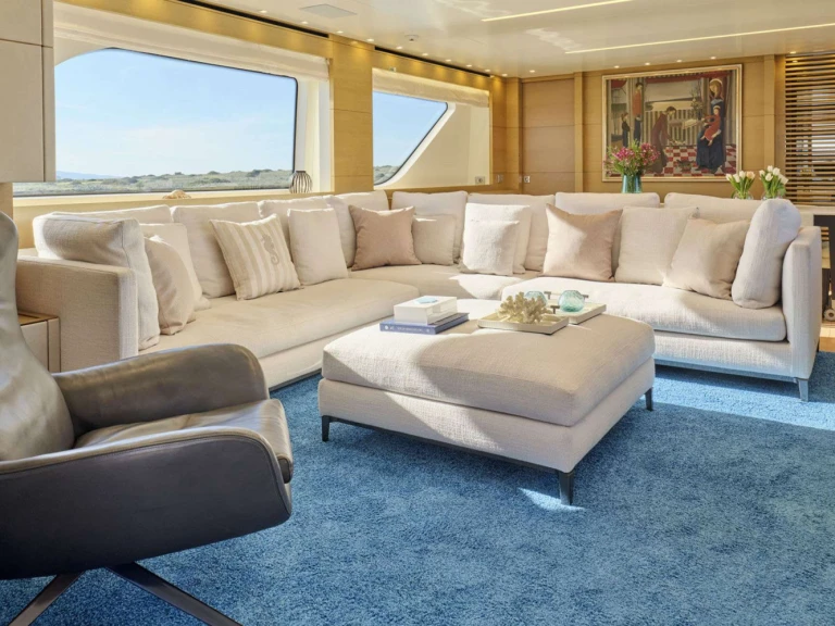 Noleggio Yacht di lusso San Lorenzo con patente nautica