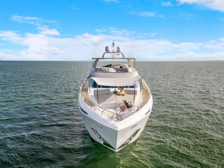 Noleggio barche Bahamas economico 90' Custom Build