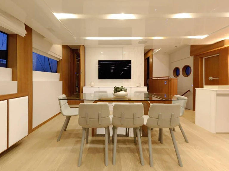 Noleggio Yacht di lusso a Lávrio – Aicon FUNSEA