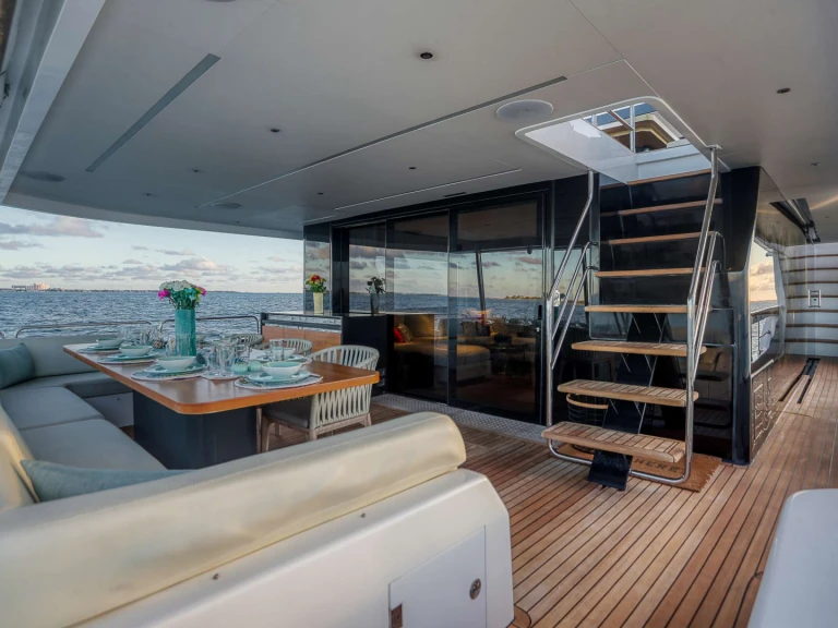 Yacht di lusso a noleggio a Bahamas al miglior prezzo