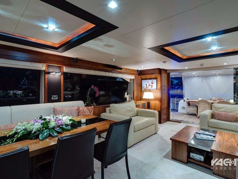 Noleggio Yacht di lusso a Florida – Sunseeker Splashed Out