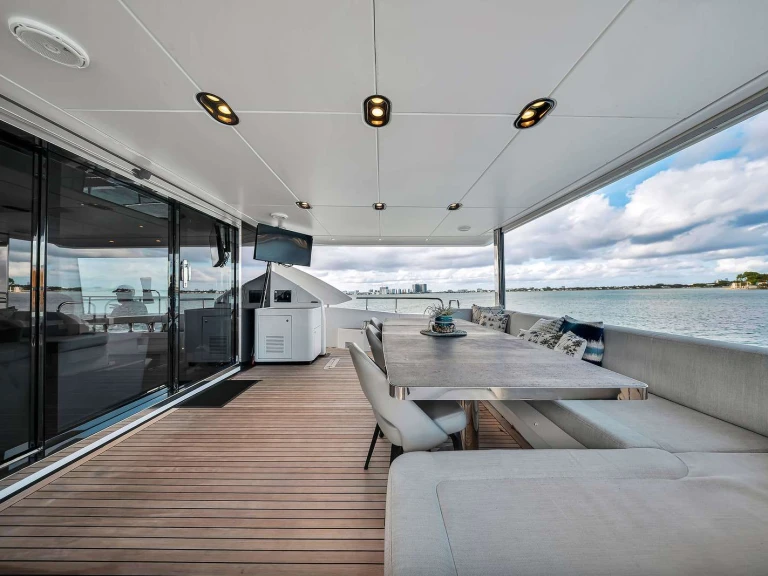 Azimut Cloud 9 da affittare a  Coconut Grove