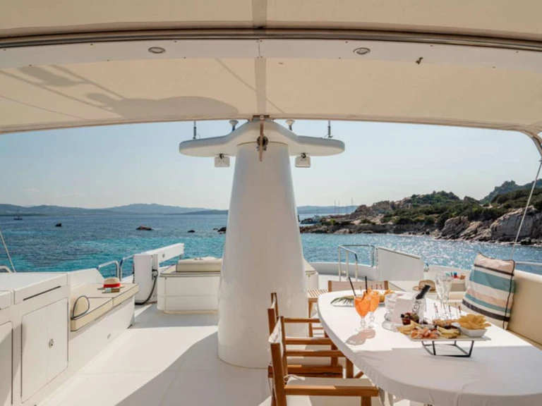 Noleggio a Olbia – Custom SHANGRA su SamBoat