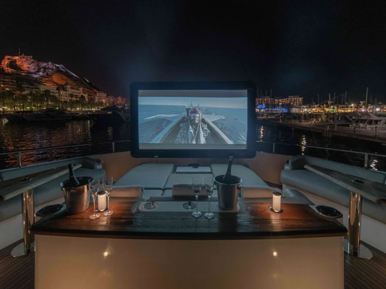 Noleggio barche Cannes economico Wyldecrest