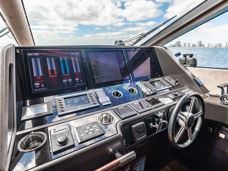 Noleggio a Boston – Sunseeker GOLDEN OURS su SamBoat