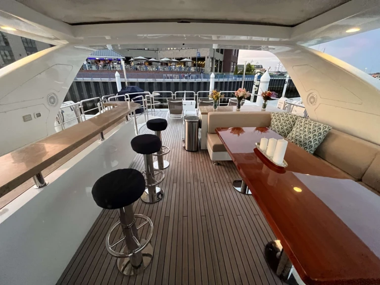 Yacht di lusso a noleggio a Miami al miglior prezzo