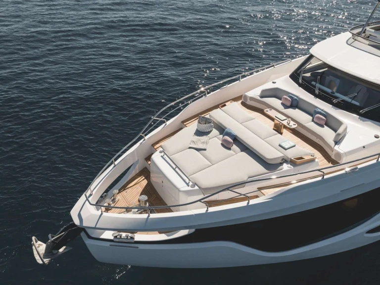 Noleggio Yacht di lusso a Podstrana – Azimut First Horizon