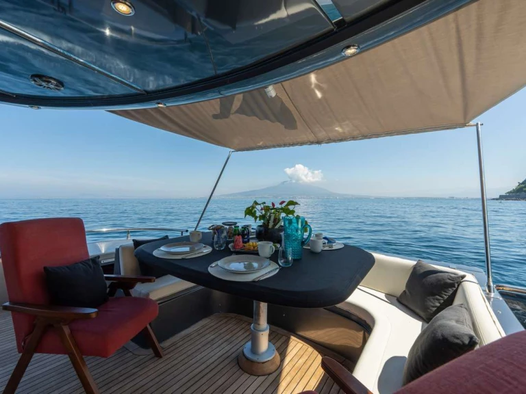 Noleggio Yacht di lusso con o senza skipper  a Castellammare di Stabia