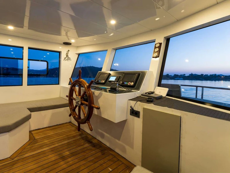 Noleggio Yacht di lusso a Turchia – Custom Albatros Explorer