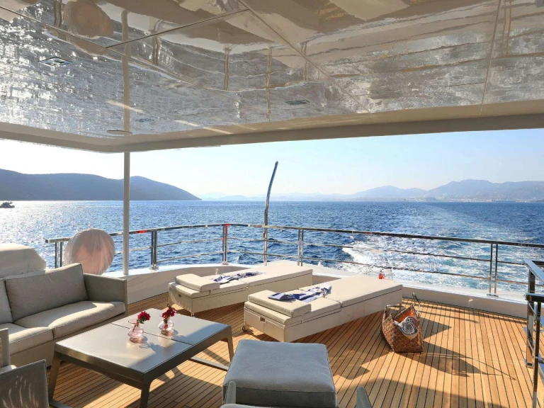 Noleggio Yacht di lusso Aegean Build con patente nautica