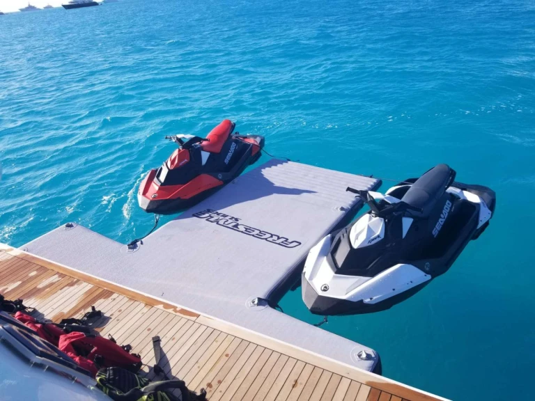Yacht di lusso a noleggio a Miami al miglior prezzo
