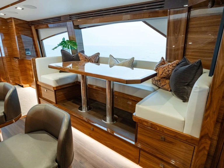 Noleggiare una Viking Yachts BOUJIE a Costa Rica