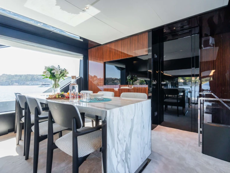 Noleggio Yacht di lusso a Monaco – Riva L'AS BLEU
